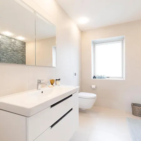 Golden View فيلة Doogort