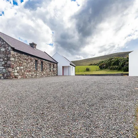 Golden View فيلة *